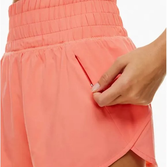 NWOT Aritzia high-waisted lined running shorts - Picture 6 of 8